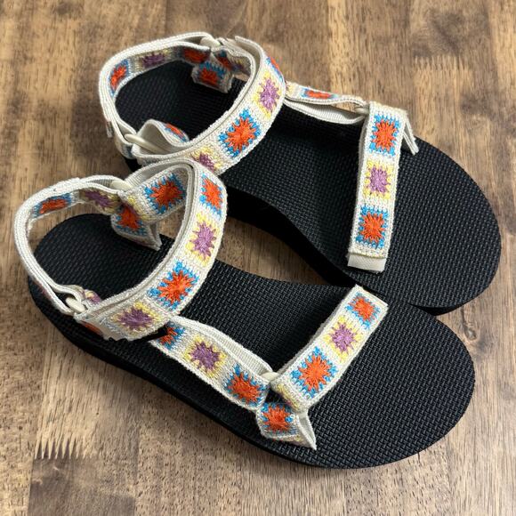 Teva Sandal Flatform Universal Crochet Granny Squares Platform Hike Women’s Sz 8 - Picture 9 of 10